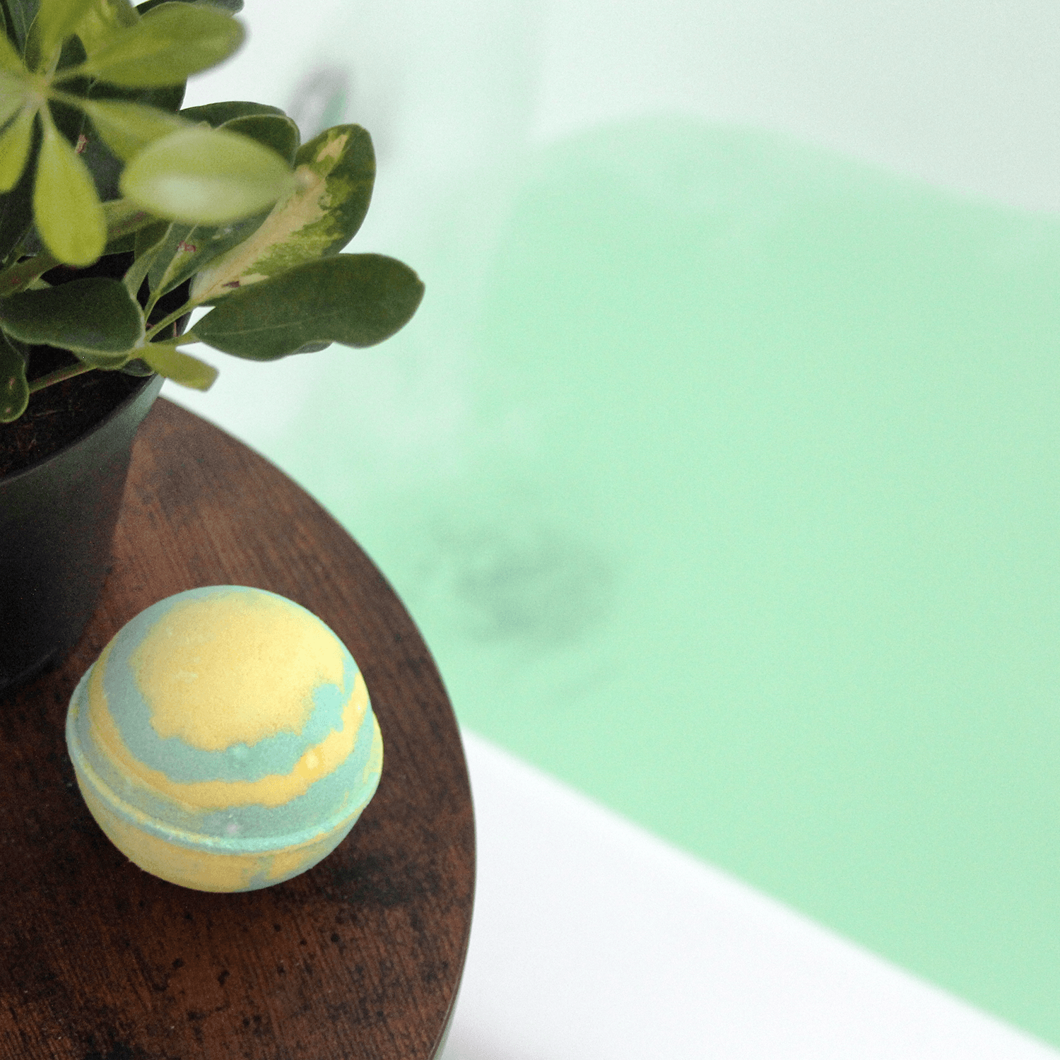 Tropical Escape <p>Bath Bomb Nature's Beauty Body Care 